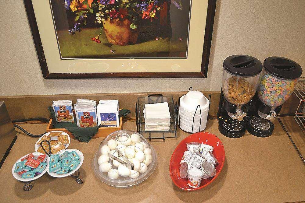 Days Inn By Wyndham Pleasant Prairie Kenosha מתקנים תמונה