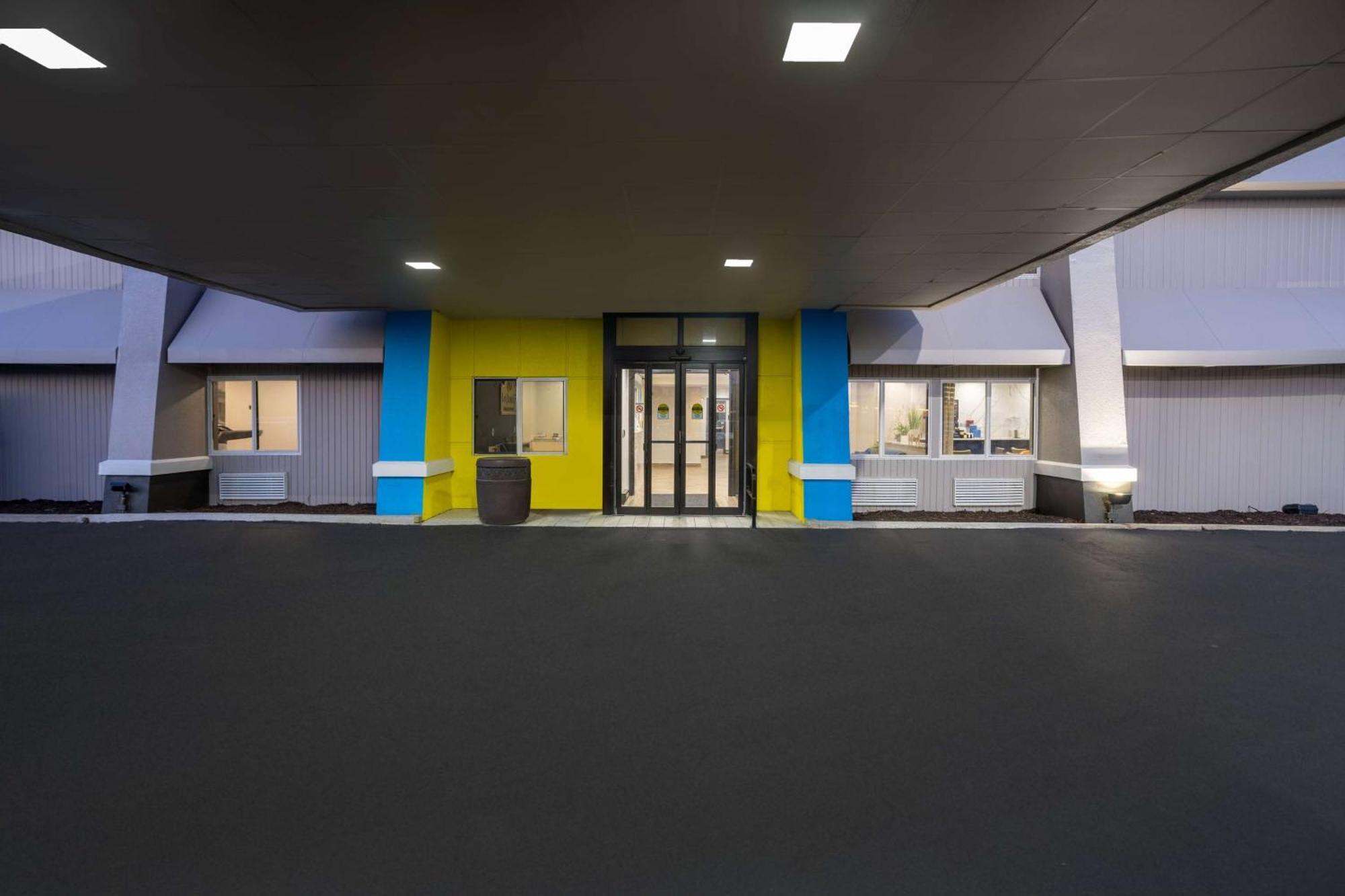 Days Inn By Wyndham Pleasant Prairie Kenosha מראה חיצוני תמונה